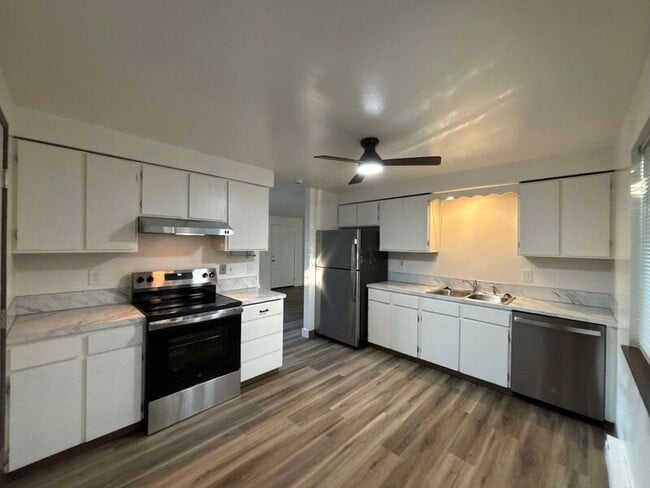 Building Photo - 4433 Campbell Dr SE