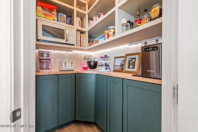 Building Photo - 2690 Cold Stream Ln