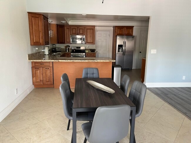 Building Photo - 27695 Hombria Dr