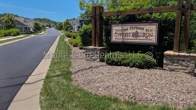 Building Photo - Beautifully Updated 3 Bedroom Home with Sunroom, Two-Car Garage, and Upscale Finishes