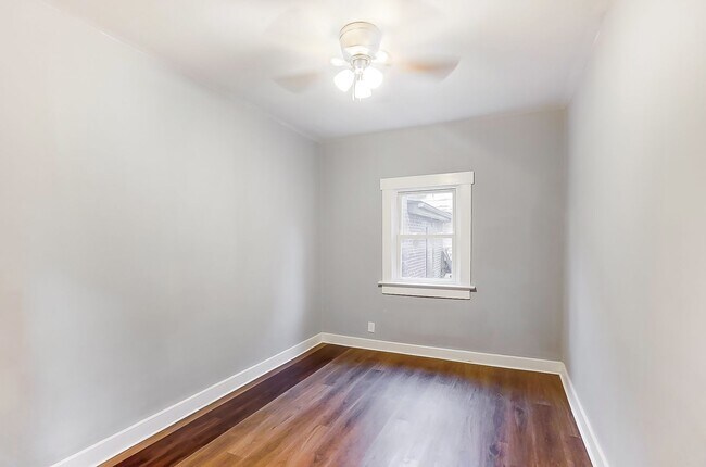 Building Photo - Dayton, OH 4 Bed 1 Bath available to rent!