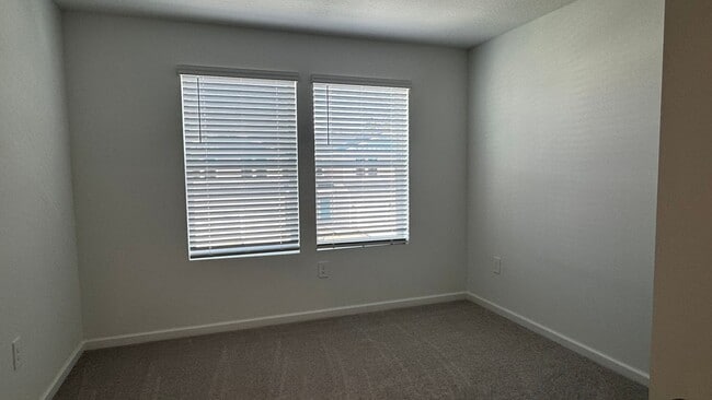 Building Photo - Modern Luxury Living in Marion Ranch – Brand-New Townhome | Internet, Trash & Lawn Care Included!