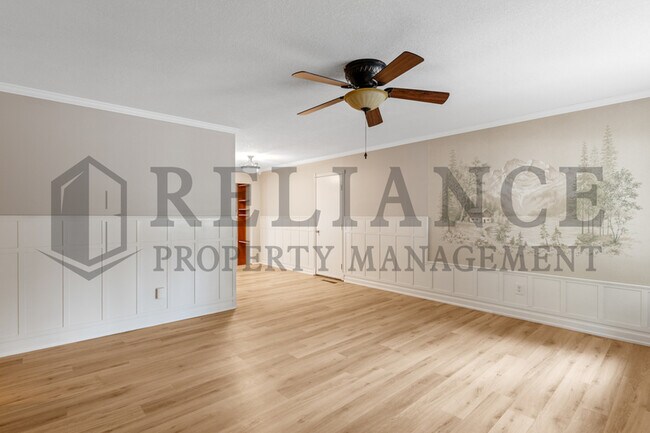 Building Photo - 913 N Wilbur Ln