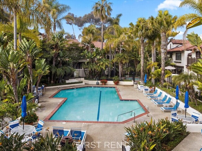 Building Photo - 8642 Villa La Jolla Dr