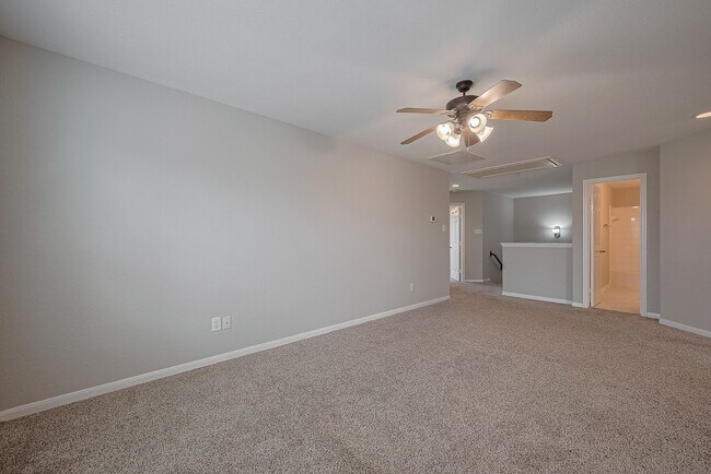 Building Photo - 9714 Angleside Ln