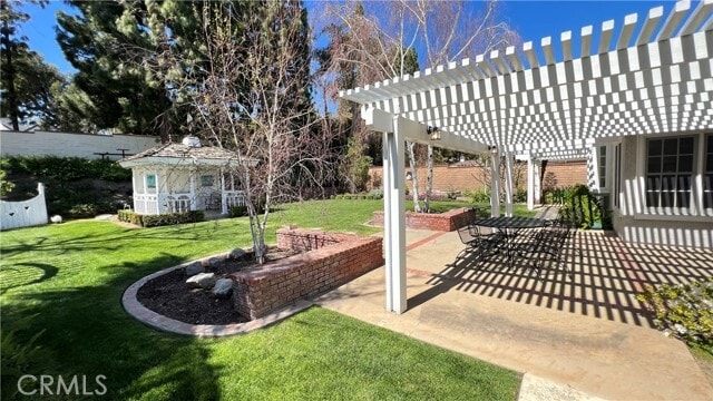 Building Photo - 1854 N Carlsbad St