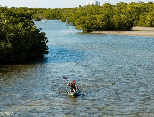 Building Photo - 6545 Valen Way