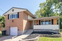 Building Photo - Newly Renovated 3 Bedroom 2 Bathroom Home