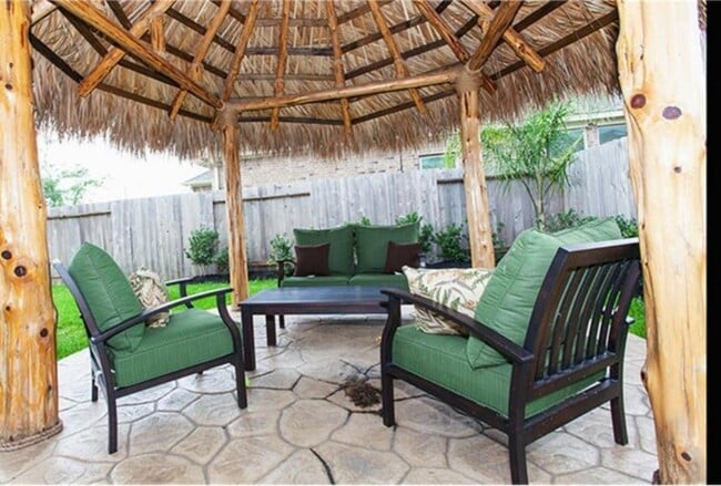 Building Photo - 2302 Cantabria Ln