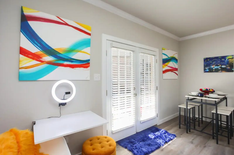 Shared Workstation, Balcony, and Dining Area - 850 E Erie Ave