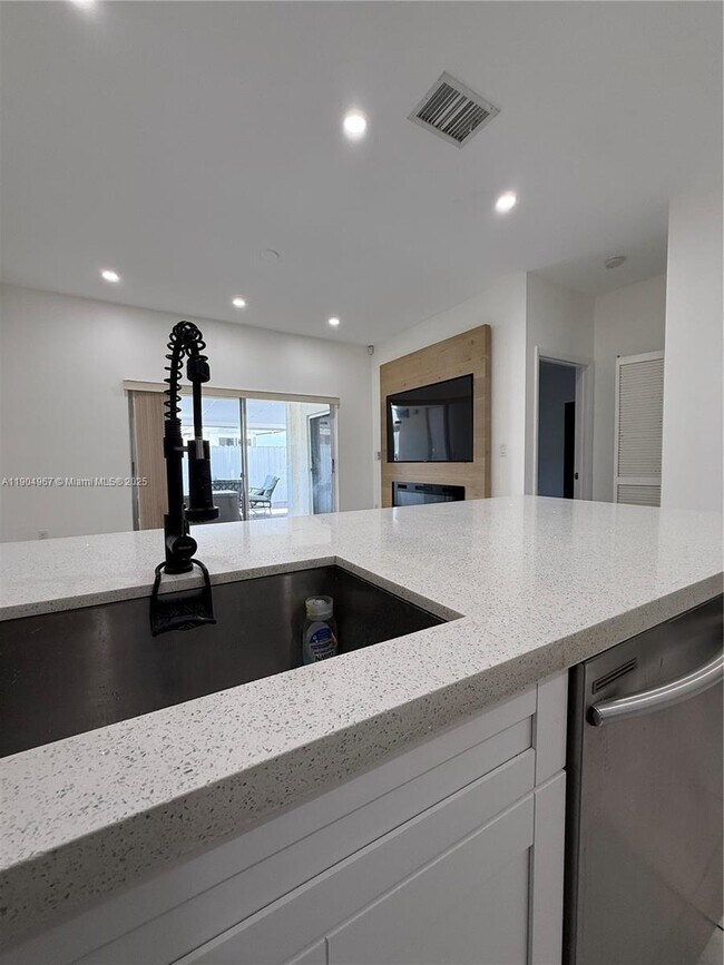 Building Photo - 8116 NW 199th Terrace