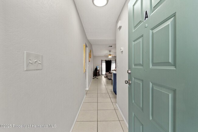 Building Photo - 7124 Barclay Ave