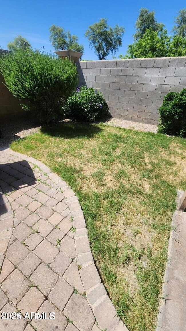 Building Photo - 2858 E Megan St