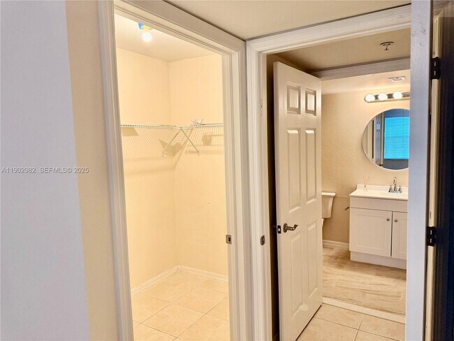 Building Photo - 1761 Four Mile Cove Pkwy