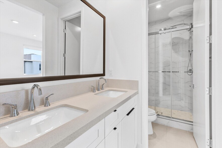 Building Photo - 2618 Everly Dr