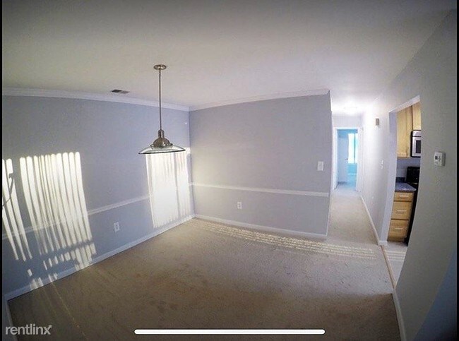 Building Photo - 3 br, 2 bath Condo - 8040 Needwood Road 204