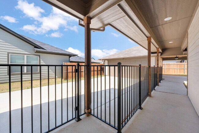 Building Photo - 3-Bed Oasis on Reverie Rd with Spacious 1612 Sq Ft Layout - Perfect for Your Family!