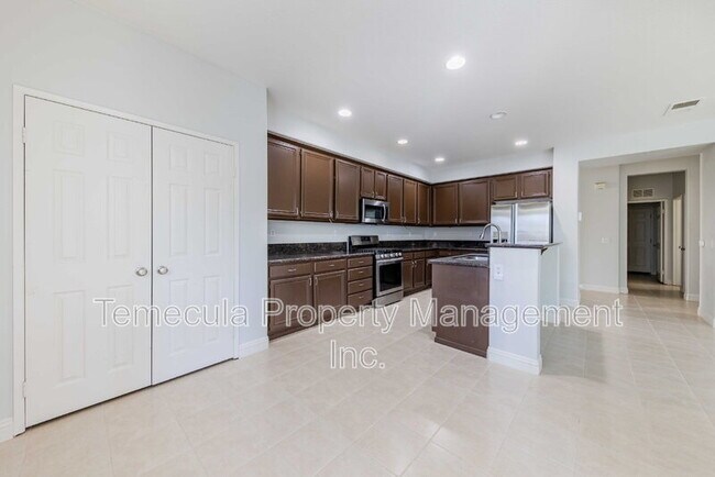 Building Photo - 29363 Shady Ln