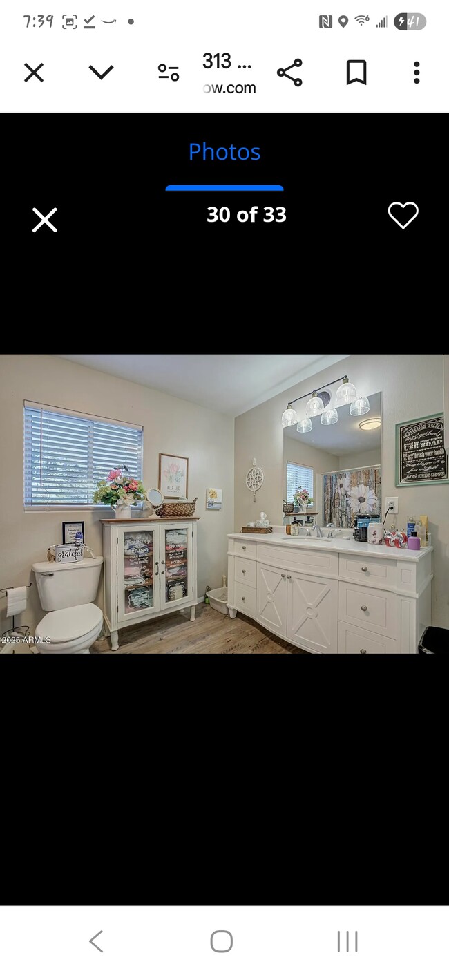 Building Photo - 313 E Pinnacle Cir
