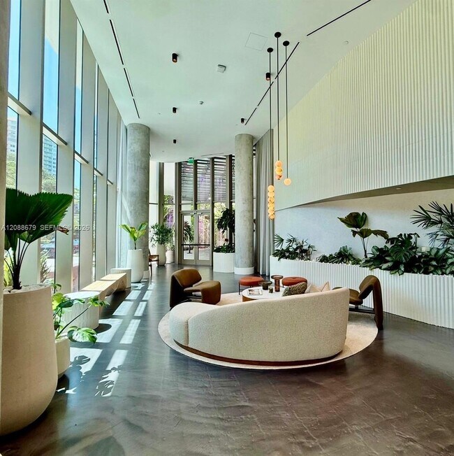 Building Photo - 2200 Brickell Ave