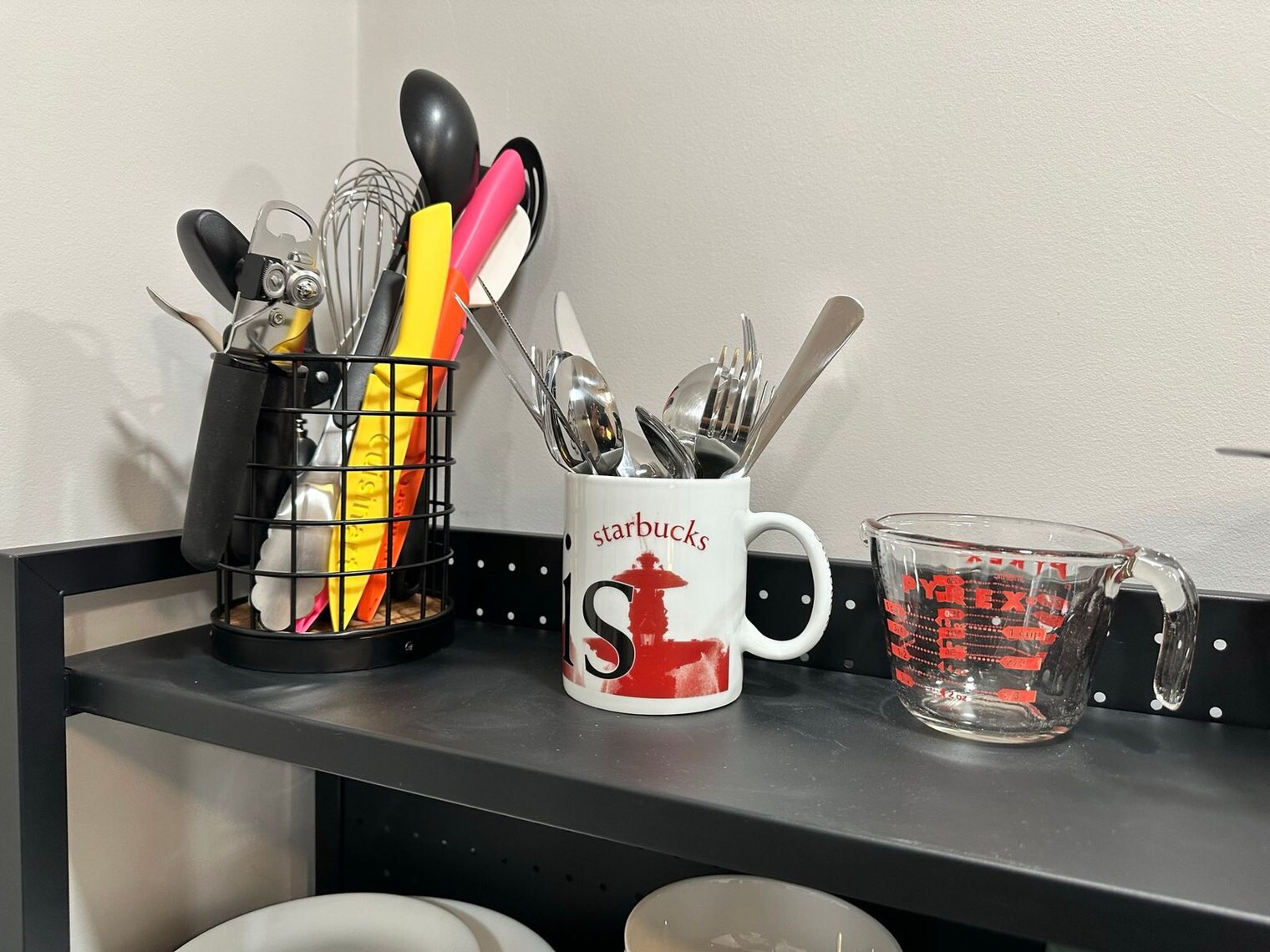 Building Photo - 717 Lancaster Ave