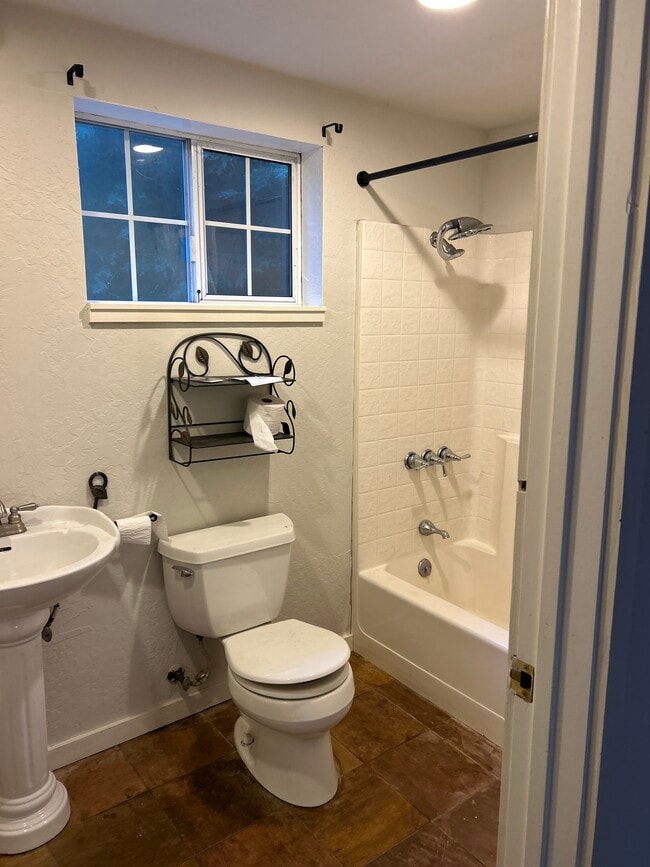 Building Photo - 41500 Wilderness Lodge Rd