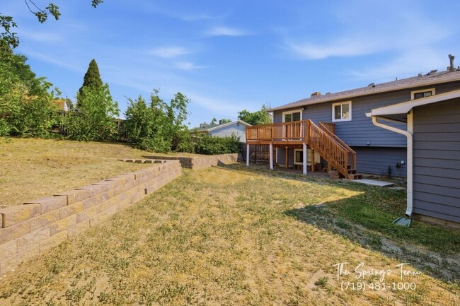 Building Photo - 1239 Suncrest Way