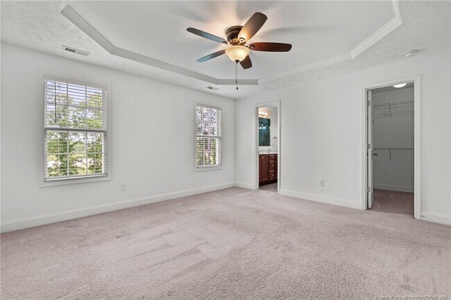 Building Photo - 244 Autumn Ln