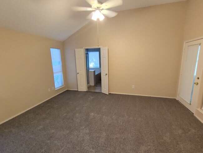 Building Photo - 4819 Brady Ct