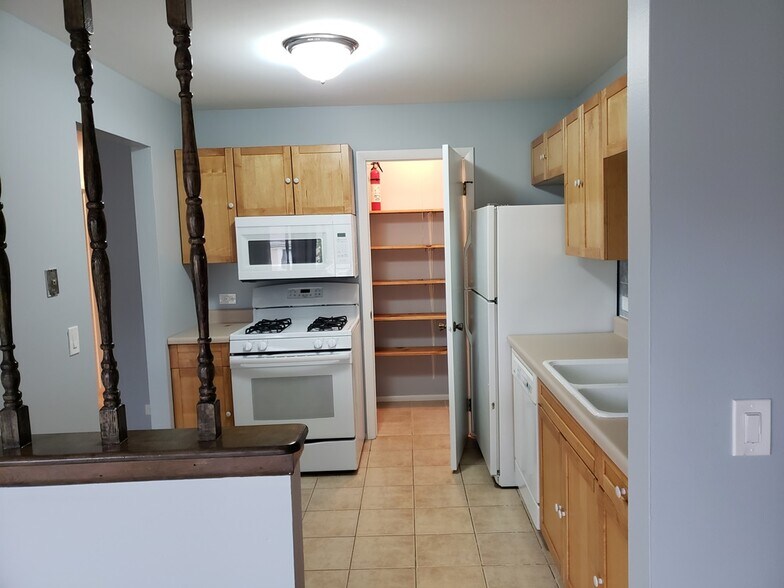 Building Photo - 1103 Wildberry Ct