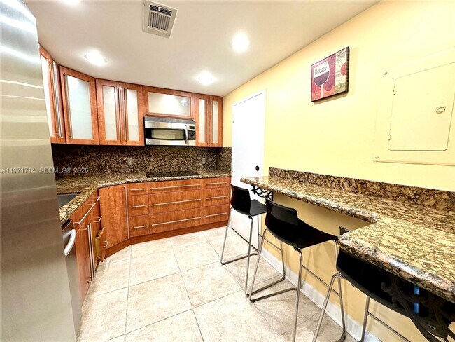 Building Photo - 1950 S Ocean Dr