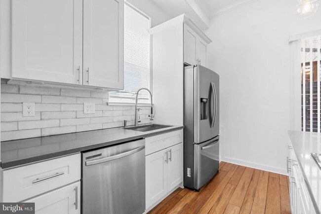 Building Photo - 1548 S 25th St