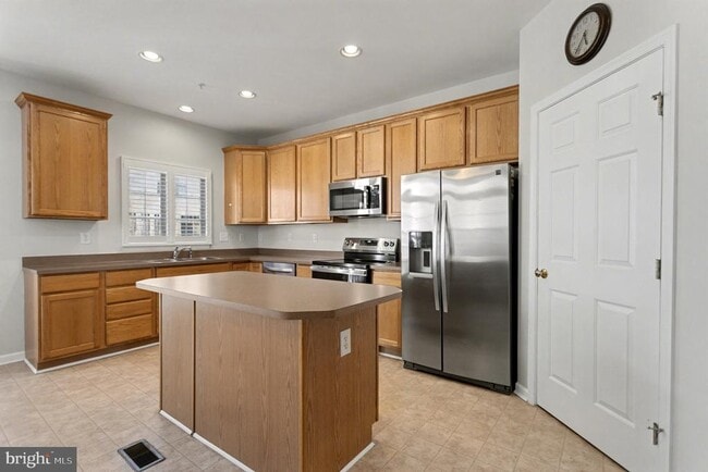 Building Photo - 5034 Strawbridge Terrace