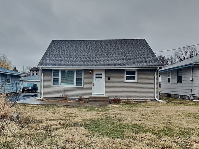 Building Photo - 1103 44th Ave NE