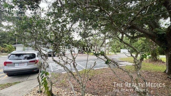 Building Photo - 1984 Agora Cir SE