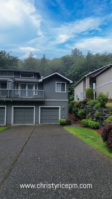 Building Photo - 9205 NE 128th Ln