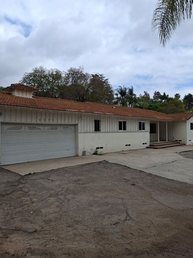 Building Photo - Great Home on a Large Lot! MUST SEE!!!