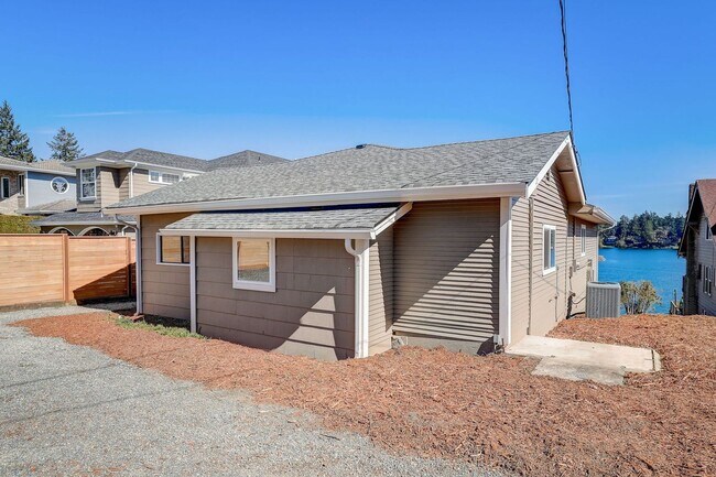 Building Photo - 9721 Lake Steilacoom Dr SW