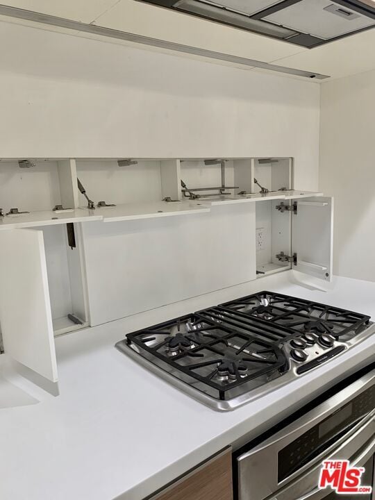 Building Photo - 4189 Vineland Ave