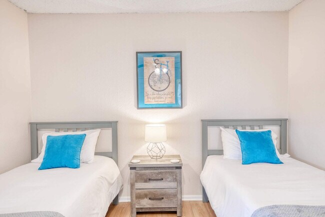 Building Photo - 3204 Cardinal Creek Cir