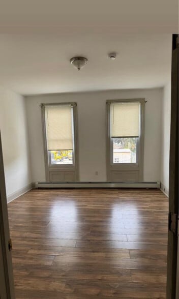 Primary Photo - 14 Elk St