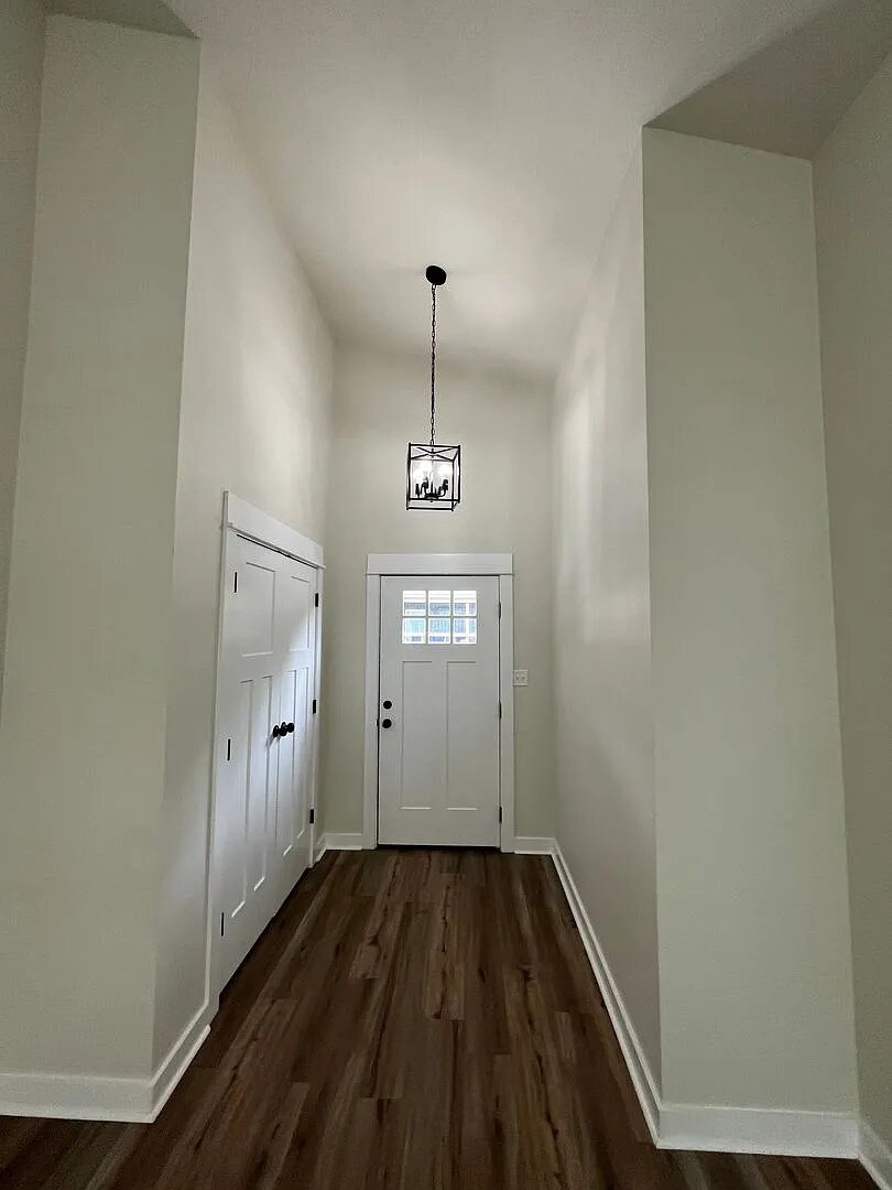 Building Photo - 7002 Old Tom Box Rd