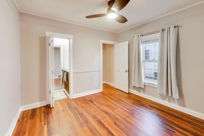 Building Photo - 440 W Main St