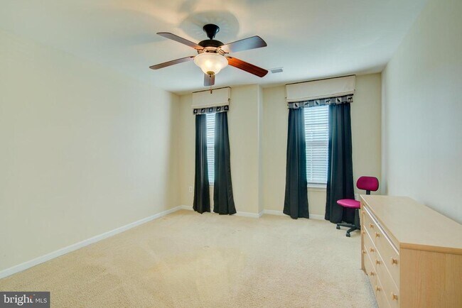 Building Photo - 25291 Kilkeen Way