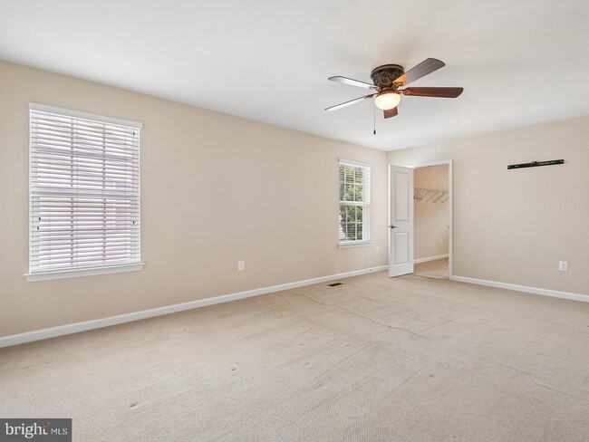 Building Photo - 23 Taylors Hl Wy