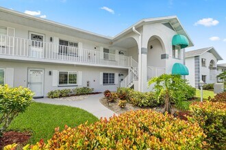 Building Photo - Sapphire lakes - 2 bedroom fully furnished condo