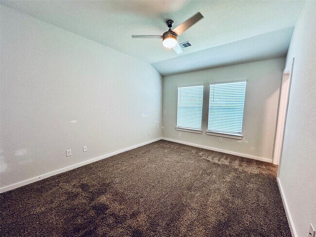 Building Photo - 1118 Amistad Lp