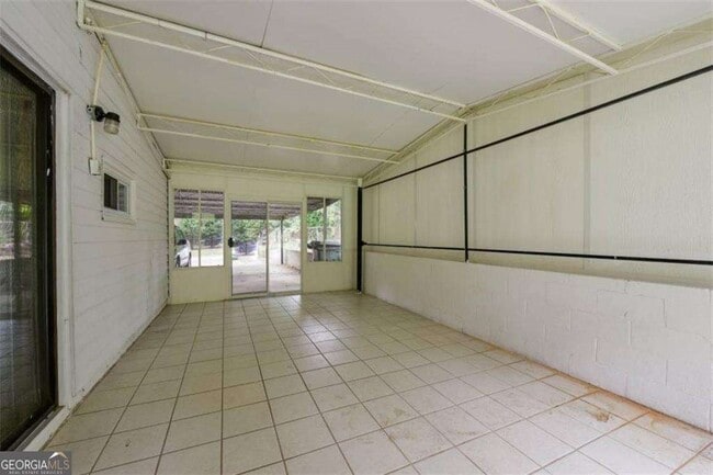 Building Photo - 2745 Old Concord Rd SE