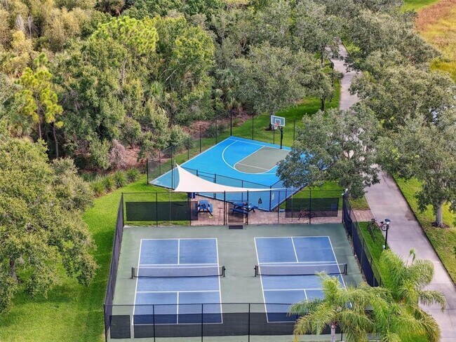 Building Photo - 7630 Pesaro Dr