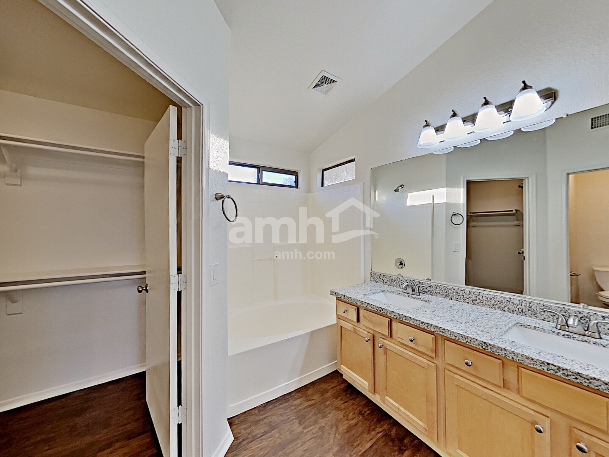 Building Photo - 13984 N 134th Dr